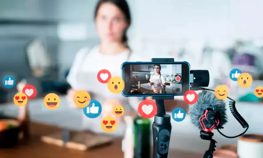 How to Become a Successful Digital Influencer in 2026
